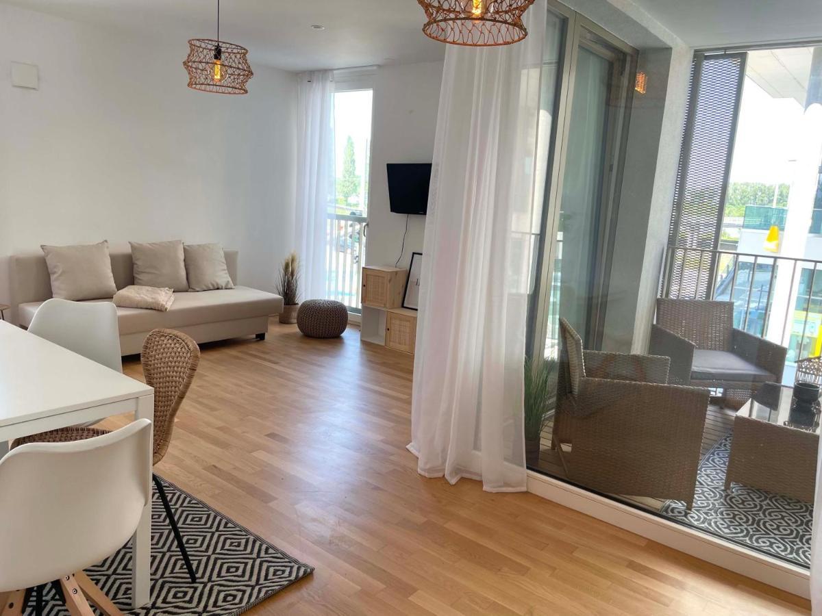Urban Oasis: Stylische Wohnung Vienna Luaran gambar